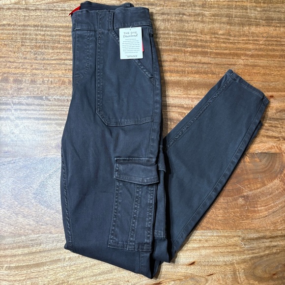 Spanx Gray Stretch Twill Ankle Cargo Pants Womens Small - Picture 2 of 8